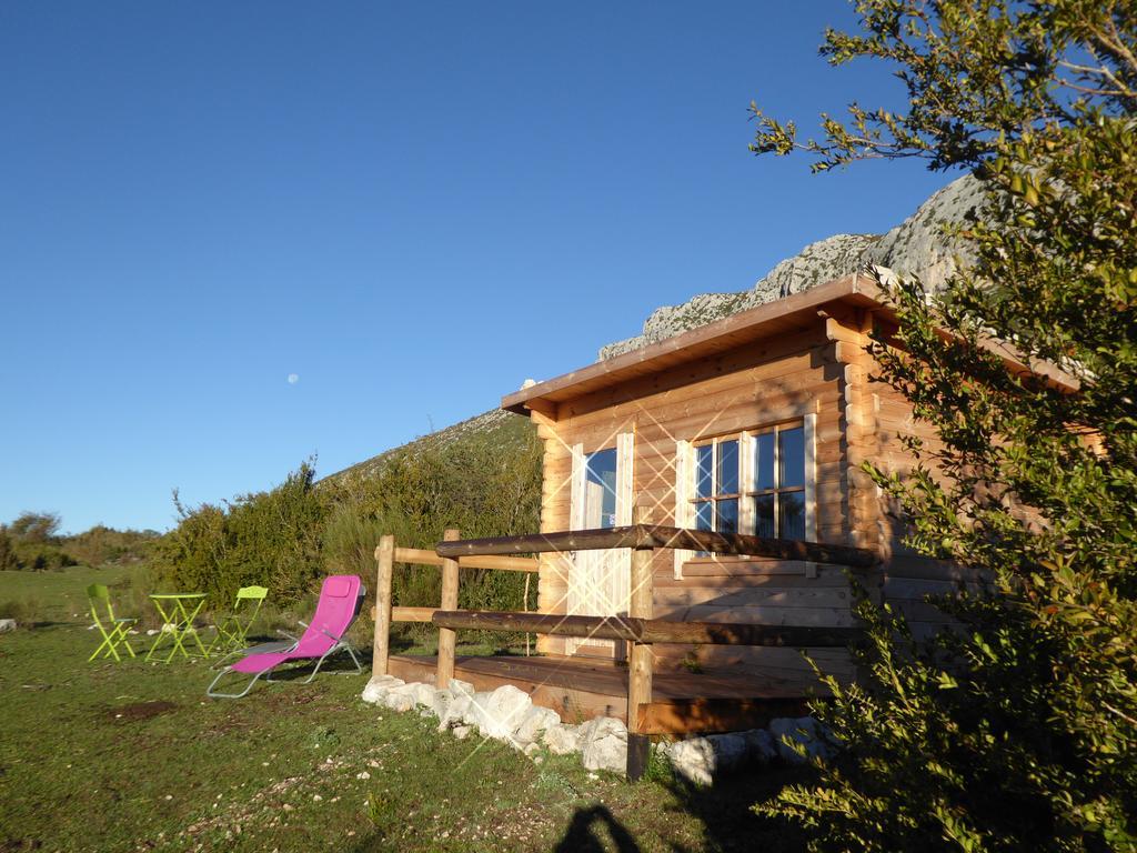 Ferme Saint Pierre Hotel Bargeme Exterior photo